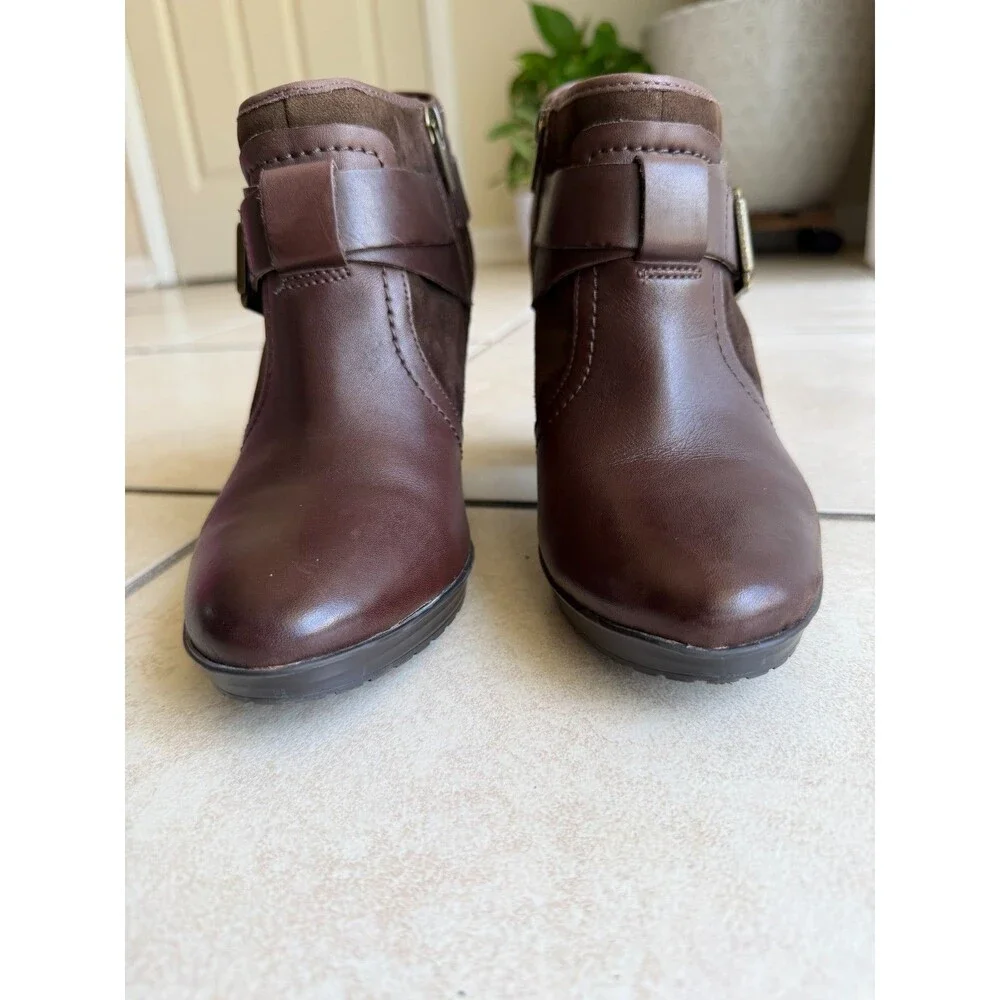 Clarks Scheme Act Brown Leather Suede Ankle Booties Buckle Women's Size 9.5M